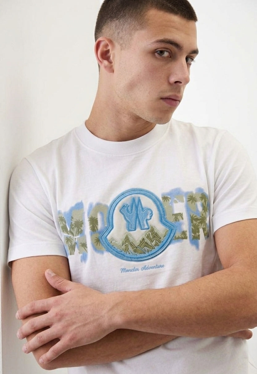 AVERO Oversized T-Shirt — Rayan