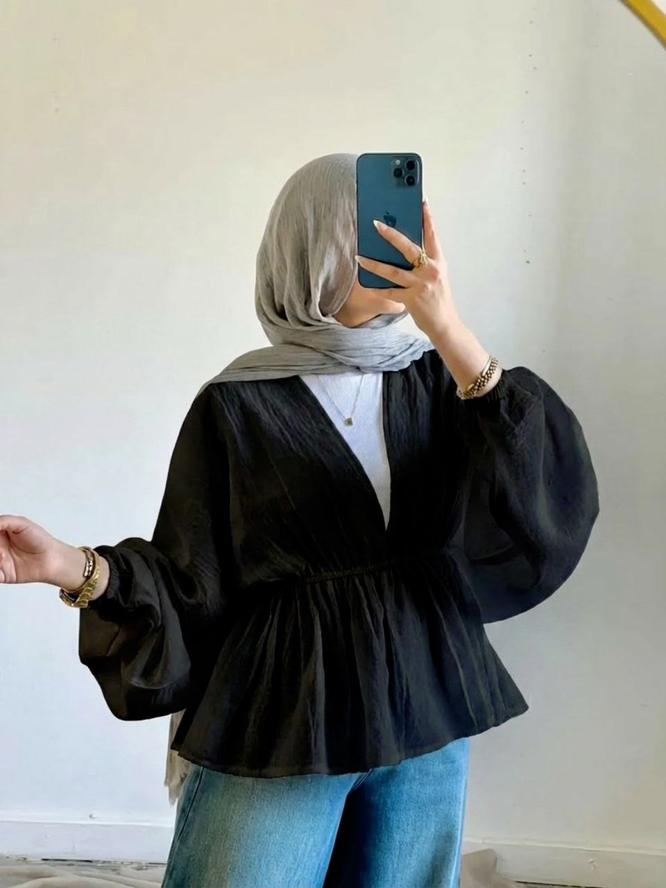 V-Neck Peplum Blouse-tala