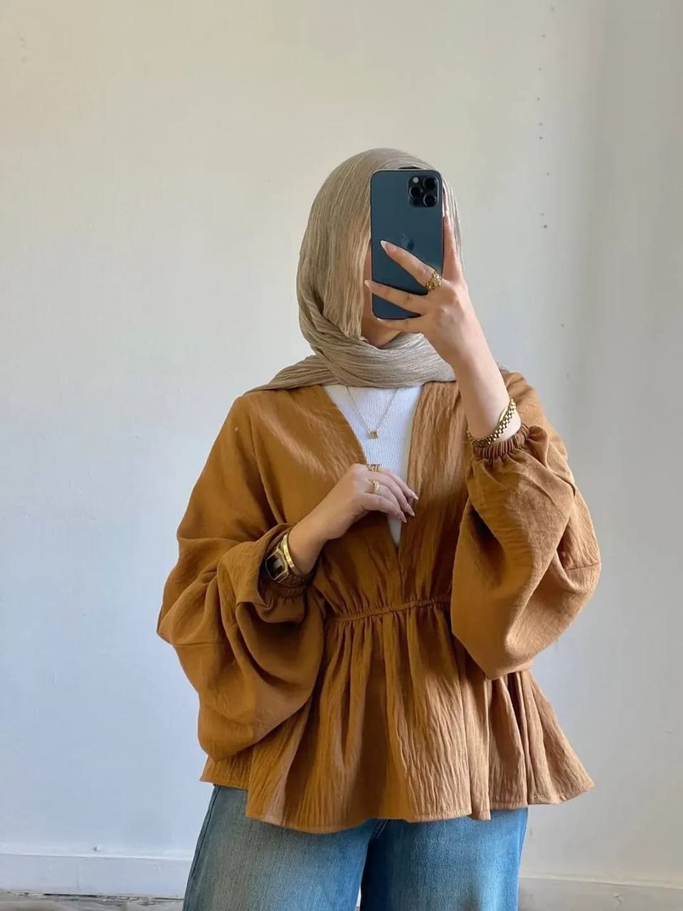 V-Neck Peplum Blouse-tala