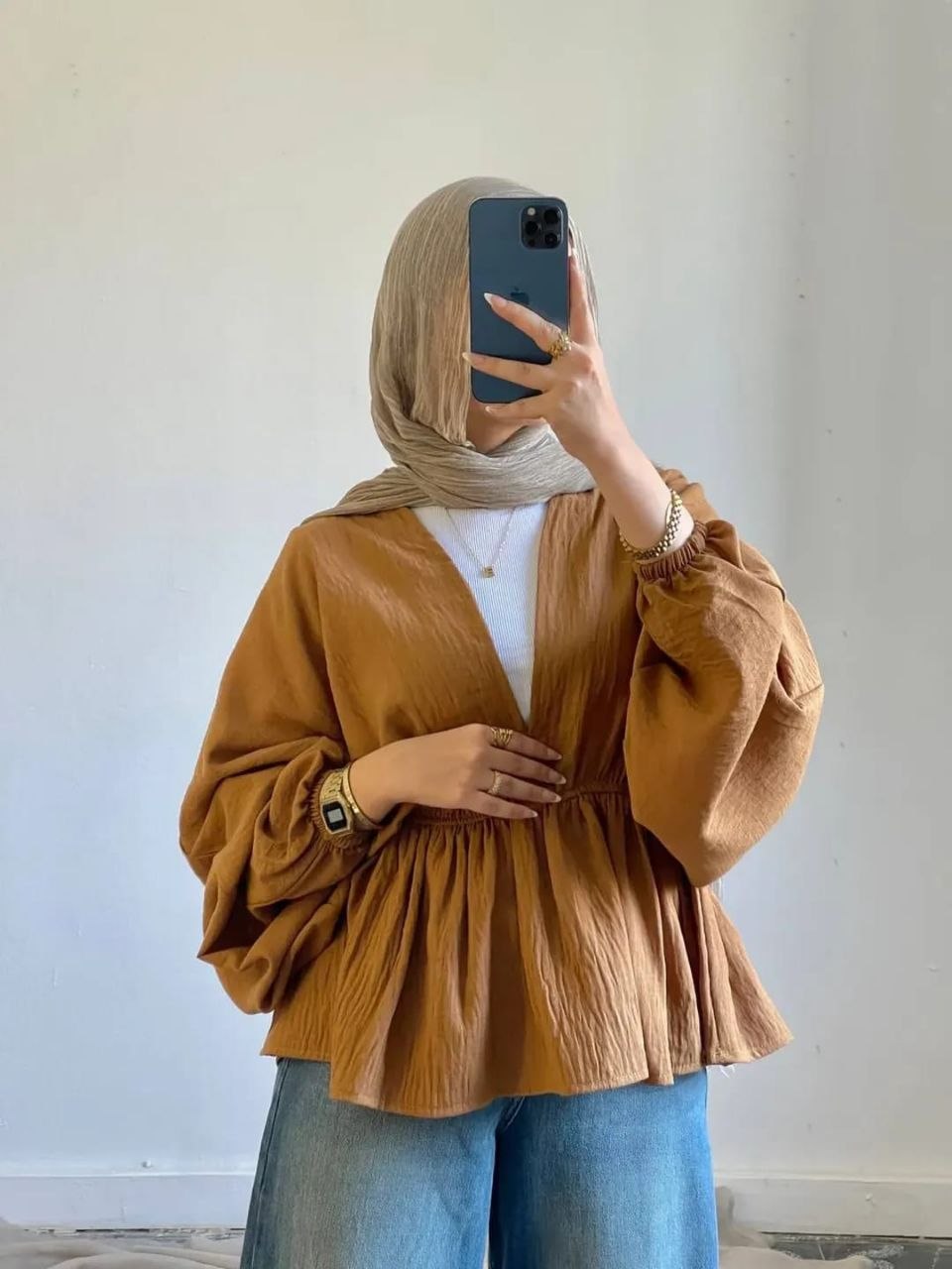 V-Neck Peplum Blouse-tala